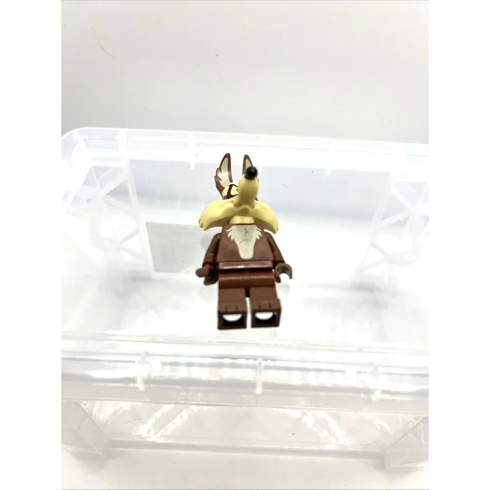 LEGO Wile E. Coyote Looney Tunes Minifigure 71030 CMF Space Jam